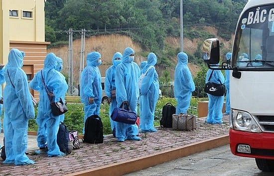 Thanh Hóa đón 1.000 người từ vùng dịch phía Nam về quê: Nghĩa tình sắt son với đồng bào xa xứ