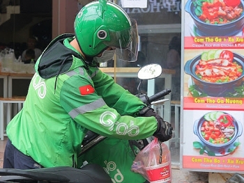 Grab và Now thông báo dừng chở khách, giao đồ ăn tại Hà Nội