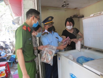 Nam Định: Phát hiện gần 500kg thực phẩm không rõ nguồn gốc, xuất xứ