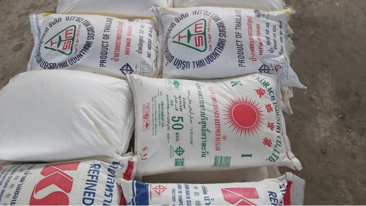 Quảng Trị: Thu giữ hơn một tấn đường kính và 1.300 bao thuốc lá nhập lậu