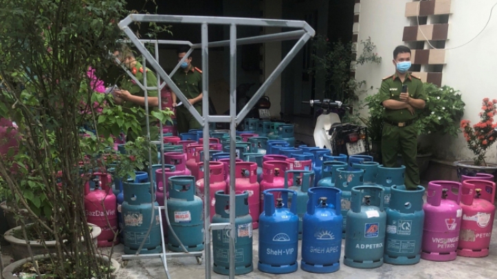 Hải Phòng: Phát hiện gần 200 bình gas không rõ nguồn gốc