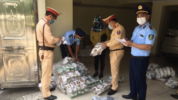 Quảng Ninh: Phát hiện hàng trăm sản phẩm giày dép giả mạo nhãn hiệu nổi tiếng