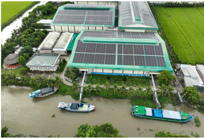 Tập đoàn Lộc Trời xuất khẩu gần 500 tấn gạo mang thương hiệu “Cơm Việt Nam Rice” sang thị trường châu Âu Tập đoàn Lộc Trời xuất khẩu gần 500 tấn gạo mang thương hiệu “Cơm Việt Nam Rice” sang thị trường châu Âu