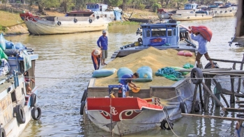Bộ Giao thông vận tải đề nghị tạo "luồng xanh" cho vận chuyển hàng hóa đường thủy nội địa