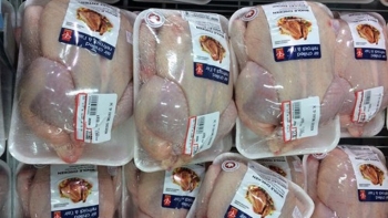 Giá thực phẩm hôm nay 29/8: Khuyến mãi bò, gà, hải sản...