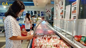 Giá thực phẩm hôm nay 31/8: Khuyến mại nhiều mặt hàng tươi sống