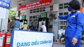Cập nhật giá xăng dầu hôm nay 26/9: Xăng E5 về 14.000 đồng/lít