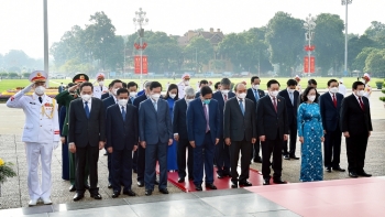 Lãnh đạo Đảng, Nhà nước viếng Chủ tịch Hồ Chí Minh, tưởng nhớ các anh hùng liệt sĩ
