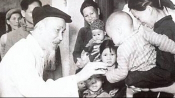 Chủ tịch Hồ Chí Minh lo cho dân từ chuyện lớn đến chuyện nhỏ, với tấm lòng thương yêu bao la