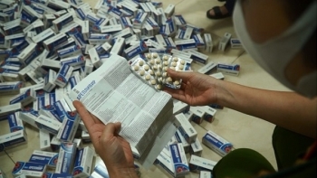 Thu giữ gần 500 hộp thuốc điều trị Covid-19 không rõ nguồn gốc, xuất xứ