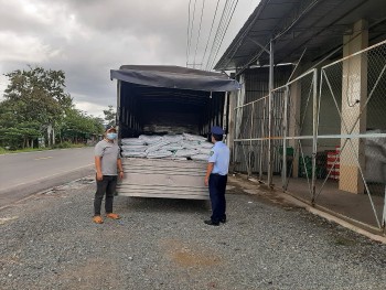 Tiền Giang phát hiện 3,5 tấn phân bón vi phạm nhãn