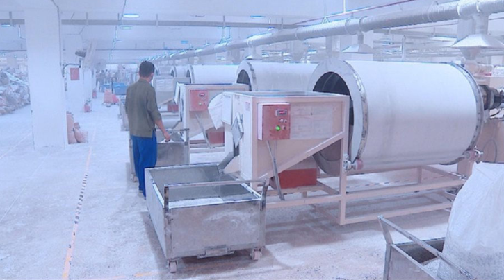 Môi trường làm việc của công nhân tại Công ty TNHH Quảng Phong Việt Nam. Môi trường làm việc của công nhân tại Công ty TNHH Quảng Phong Việt Nam.