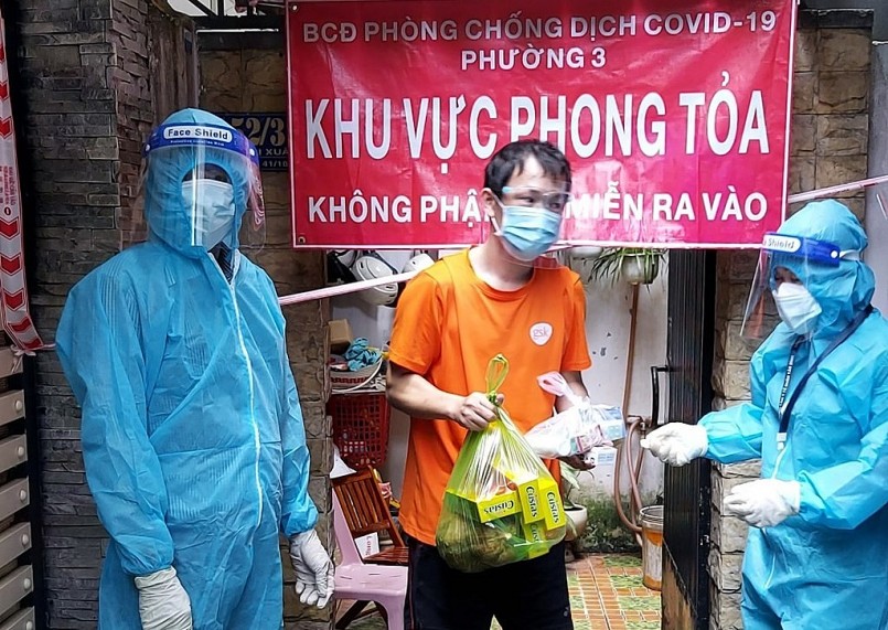 Khắc phục ngay tồn tại về hỗ trợ y tế, lương thực cho người dân