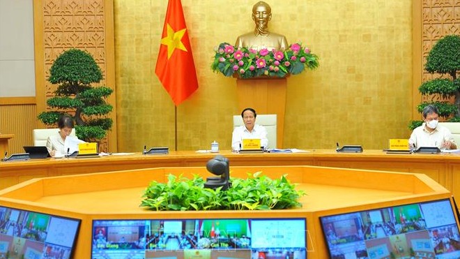 Không cứng nhắc khi có F0 thì đóng cửa toàn bộ nhà máy