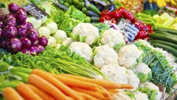 Giá thực phẩm hôm nay 25/9: Khuyến mãi rau củ quả