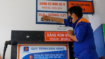 Giá xăng, dầu trong nước đồng loạt tăng mạnh