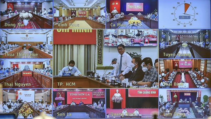 Các đại biểu phát biểu tại các đầu cầu địa phương - Ảnh: VGP/Nhật Bắc Các đại biểu phát biểu tại các đầu cầu địa phương - Ảnh: VGP/Nhật Bắc