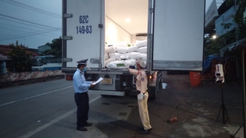 Bản tin hàng giả hàng nhái: Phát hiện gần 2 tấn phụ gia thực phẩm vi phạm nhãn