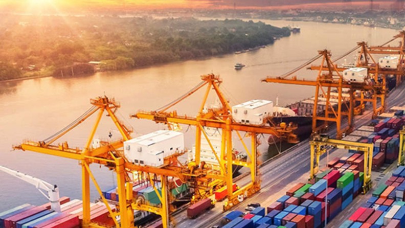 Việt Nam nhập siêu 2,13 tỷ USD trong 9 tháng