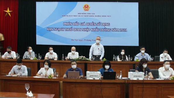 7 doanh nghiệp trúng đấu giá 97.000 tấn đường nhập khẩu năm 2021