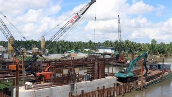 Ủy ban Thường vụ Quốc hội thảo luận các báo cáo kinh tế, ngân sách