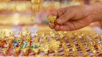 Cập nhật giá vàng hôm nay 30/10: Tăng nhẹ ở phiên chiều