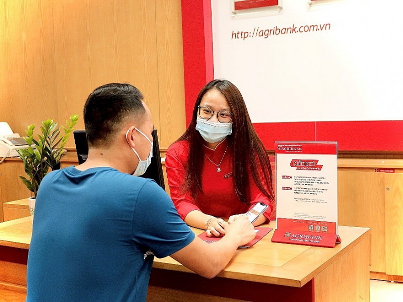 Agribank dành tặng nhiều ưu đãi khuyến khích khách hàng sử dụng dịch vụ Ngân hàng điện tử nhằm hạn chế lây lan dịch Covid-19 Agribank dành tặng nhiều ưu đãi khuyến khích khách hàng sử dụng dịch vụ Ngân hàng điện tử nhằm hạn chế lây lan dịch Covid-19