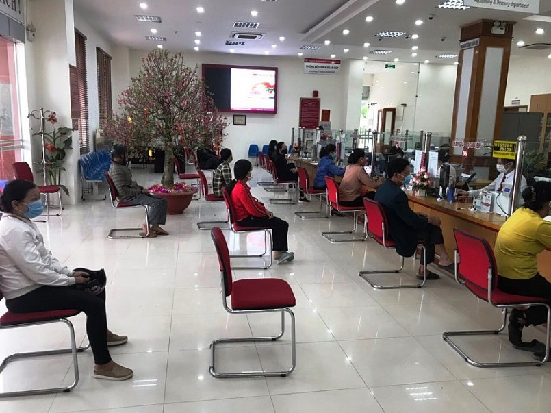 Agribank kịp thời triển khai nhiều gói tín dụng hỗ trợ khách hàng vay vốn bị ảnh hưởng bởi dịch Covid-19 để khắc phục khó khăn, ổn định sản xuất kinh doanh, đảm bảo an sinh xã hội Agribank kịp thời triển khai nhiều gói tín dụng hỗ trợ khách hàng vay vốn bị ảnh hưởng bởi dịch Covid-19 để khắc phục khó khăn, ổn định sản xuất kinh doanh, đảm bảo an sinh xã hội