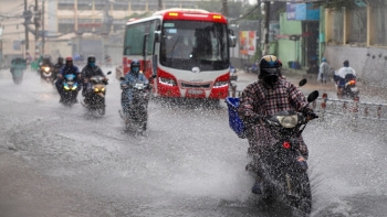 Bão số 7 diễn biến phức tạp, cảnh báo rủi ro thiên tai cấp độ 3