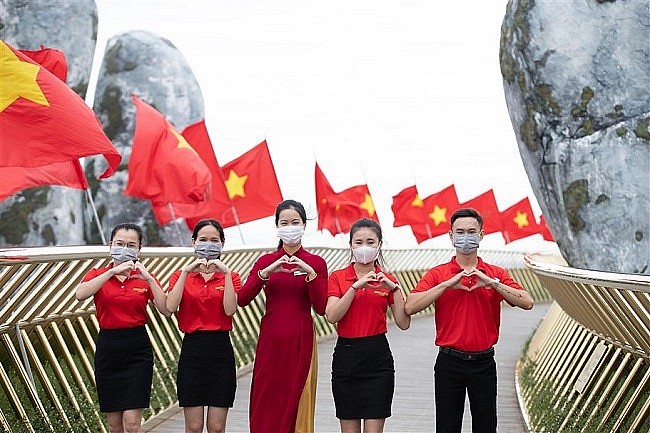 ●	Giải thưởng HRAA lần thứ 2 vinh danh Sun Group là “Nơi làm việc tốt nhất Châu Á”  