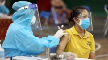 Khẩn trương nghiên cứu, đánh giá tác động toàn diện của dịch COVID-19