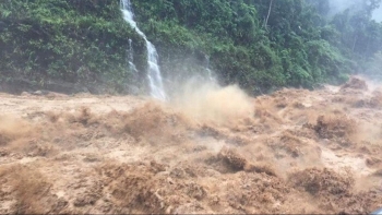 Công điện chỉ đạo ứng phó mưa lũ, sạt lở đất tại miền Trung