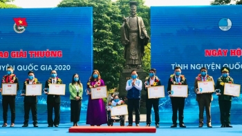 Trao Giải thưởng Tình nguyện quốc gia năm 2020 cho 20 tập thể, cá nhân xuất sắc