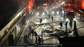 Hà Nội: Cháy lớn tại kho hàng Công ty Cổ phần dược phẩm Hà Tây