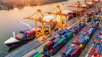 Cán cân thương mại nửa đầu tháng 12 bất ngờ thâm hụt hơn 880 triệu USD