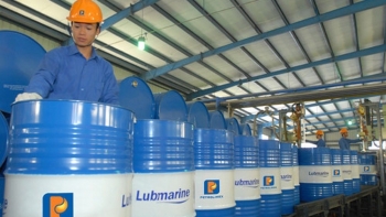 11 tháng, xuất khẩu xăng dầu giảm cả về lượng và kim ngạch