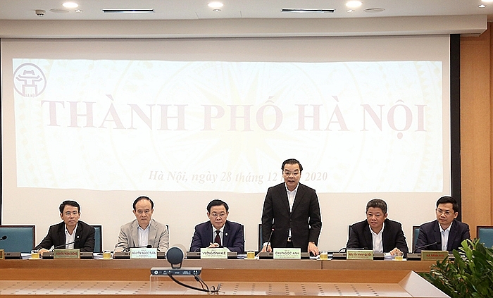 Chủ tịch UBND TP Chu Ngọc Anh phát biểu tham luận tại Hội nghị