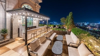 Vận khí, vinh quang và tài lộc trong cung điện đá D’. Palais Louis