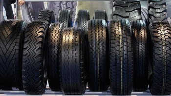 Cập nhật giá cao su chiều nay 31/12: Giảm đồng loạt trên các sàn châu Á