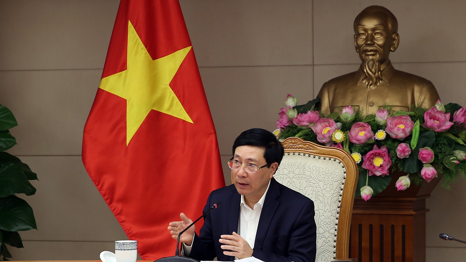 Các bộ nhất trí chủ trương mở lại các đường bay quốc tế