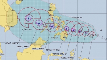 Chủ động ứng phó bão RAI chuẩn bị tiến vào Biển Đông