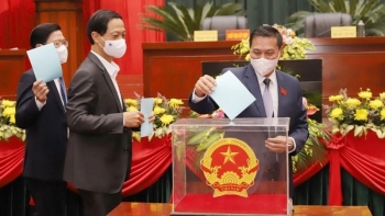 Chính phủ sửa đổi quy định về thẩm định, phê chuẩn kết quả bầu chủ tịch, phó chủ tịch UBND