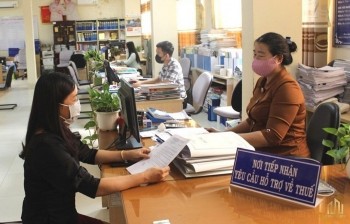 Bộ Tài chính tiếp tục gia hạn giảm 37 khoản phí đến giữa năm 2022