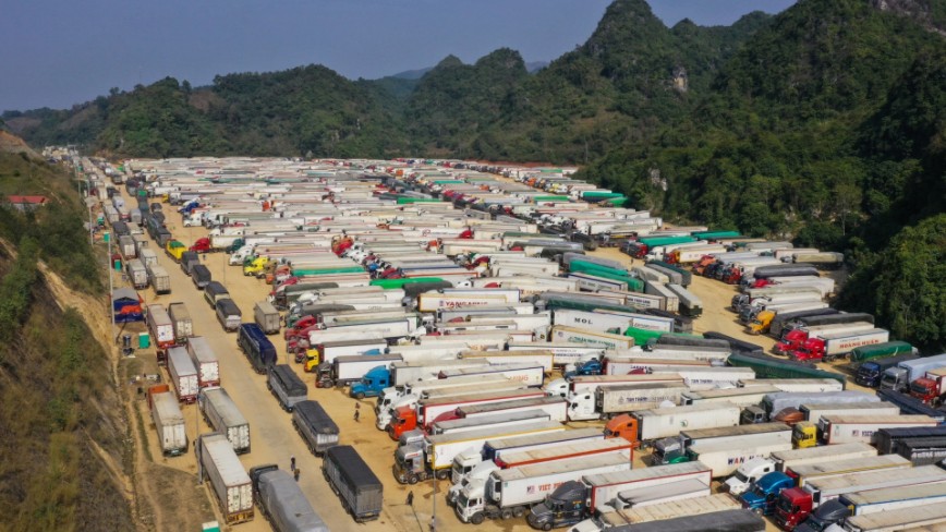 Khắc phục tình trạng ùn tắc hàng hóa tại các cửa khẩu biên giới phía Bắc