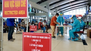 Hà Nội yêu cầu cách ly tập trung người nhập cảnh từ quốc gia có Omicron