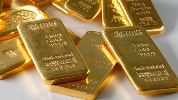 Cập nhật giá vàng hôm nay 5/1: Vẫn giữ mức cao ở phiên chiều