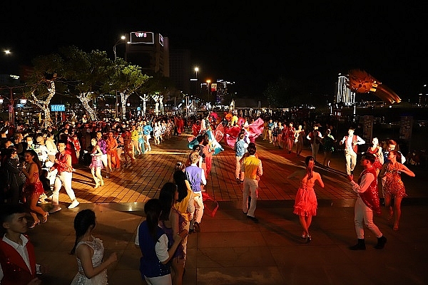 chương trình nghệ thuật chào năm mới 2021