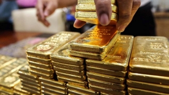 Cập nhật giá vàng hôm nay 12/1: Xu hướng giảm