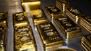 Cập nhật giá vàng hôm nay 16/1: Tiếp tục đi xuống