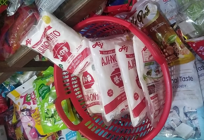 Tang vật kiểm tra tại cơ sở kinh doanh có dấu hiệu giả mạo nhãn hiệu mỳ chính AJINOMOTO (ảnh QLTT) Tang vật kiểm tra tại cơ sở kinh doanh có dấu hiệu giả mạo nhãn hiệu mỳ chính AJINOMOTO (ảnh QLTT)